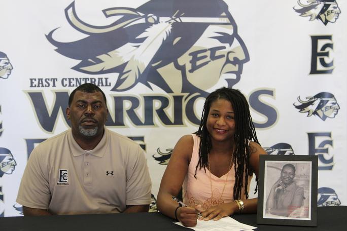  McDonald signs with Dillard University 